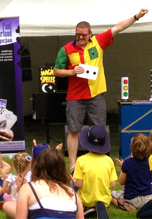 Magic by Paul Sunderland Outdoor Childrens Magician